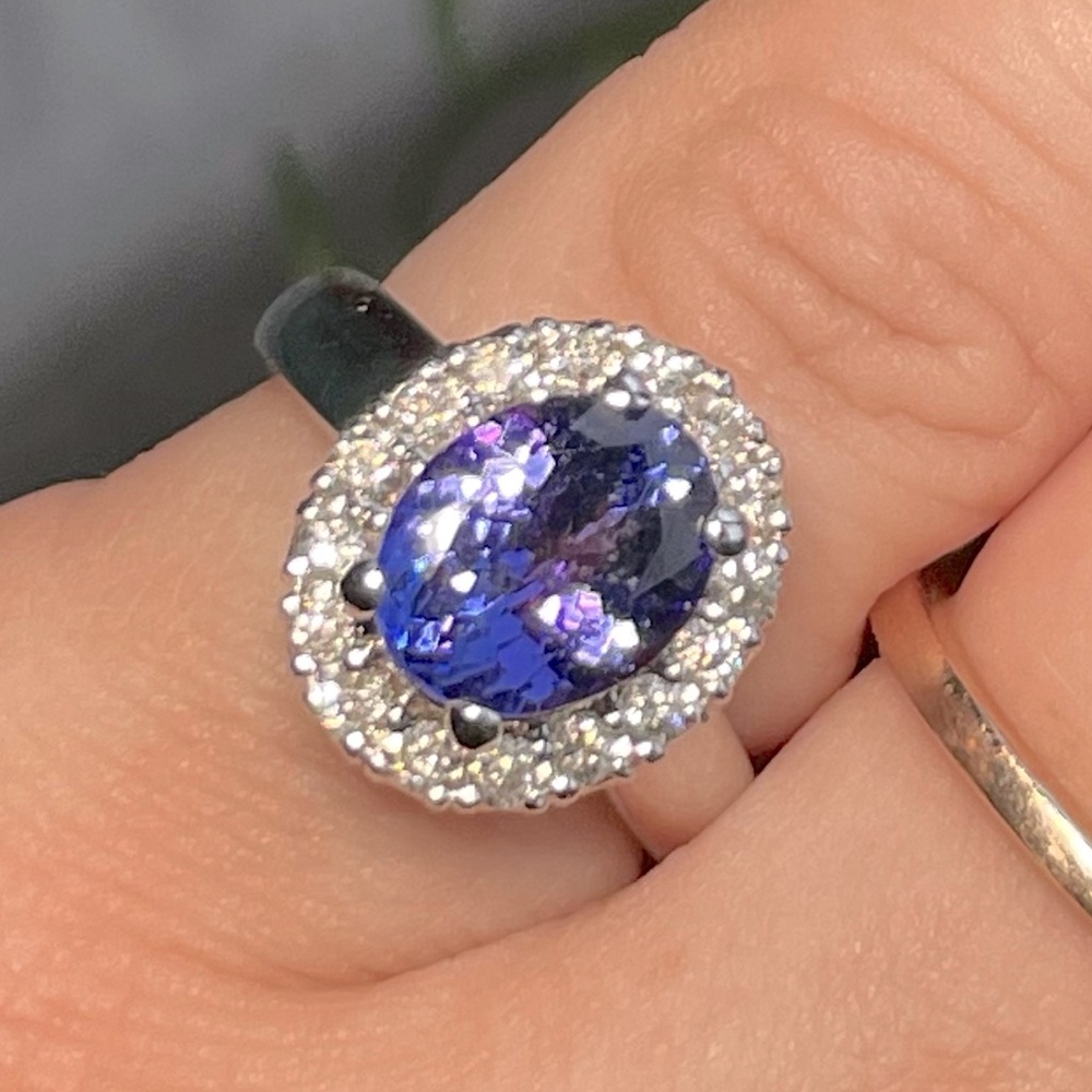 Tanzanite diamond white gold ring 14k